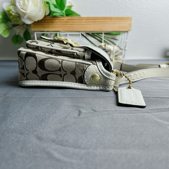 Coach vintage Bleecker Signature Jenny Khaki White jacquard Leather crossbody ba - Picture 10 of 12